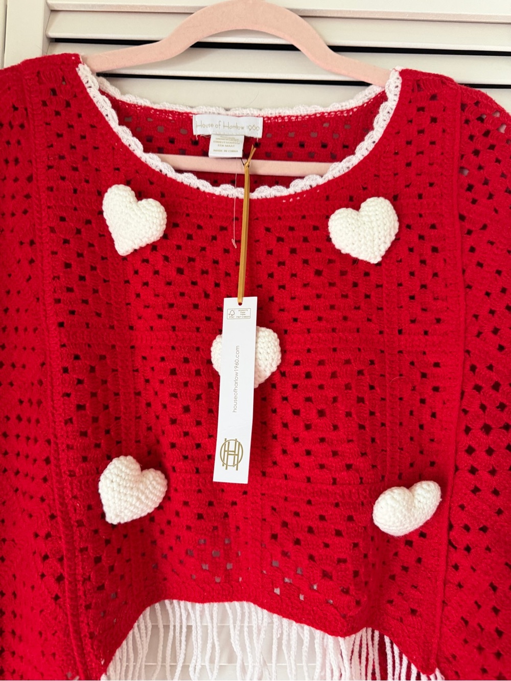 Red Heart Appliqué Fringe Cropped Cape - Picture 2 of 6